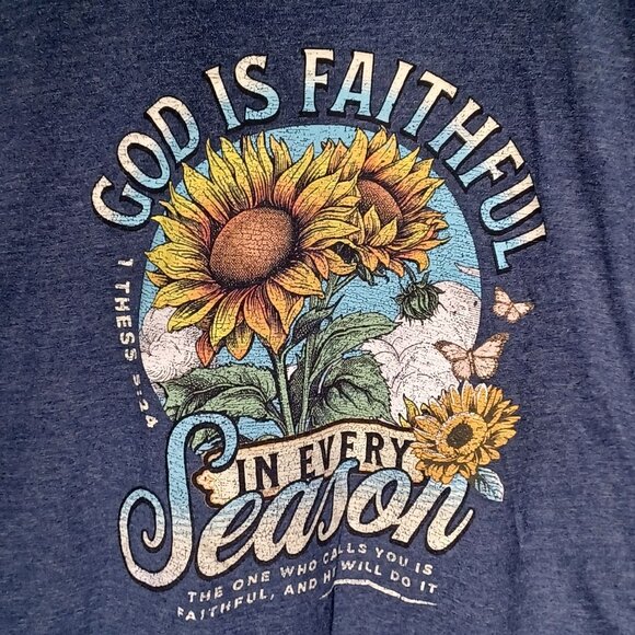 Womens Christian TShirt Size Large God is Faithful in Every Season 1 Thess 5:24 - Picture 2 of 8